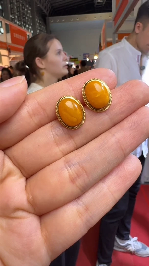 未镶嵌琥珀耳饰上海珠宝展假一罚十