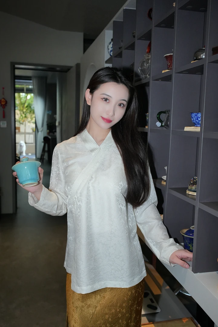 蓝大【千丈白】桑蚕丝上衣7042