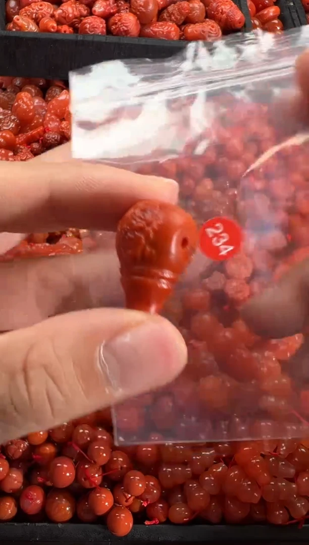 【闪购商品】南红玛瑙颈饰未镶嵌1