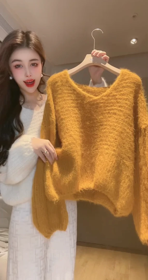 欧货25秋冬新款简约时髦慵懒风舒适百搭V领镂空长袖针织毛衣上衣