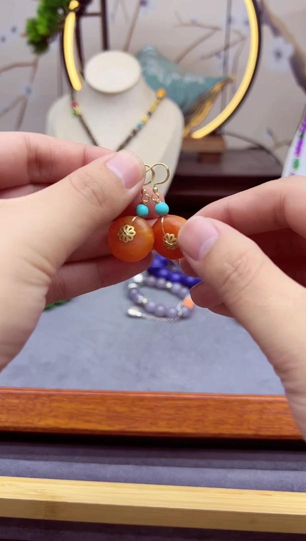 【闪购商品】蜜蜡耳饰14K金镶嵌e137``````