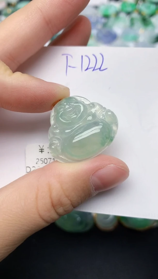 颈饰18K金镶嵌翡翠 天然缅甸A货翡翠百元以上9元证书费自理