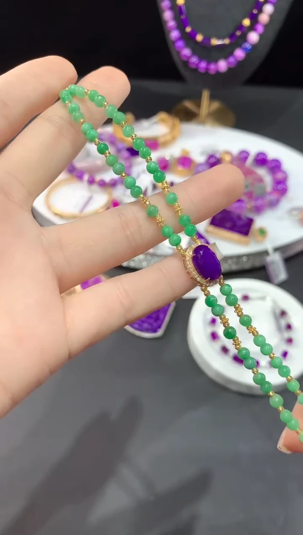 18K金镶嵌苏纪石（舒俱来）.手链