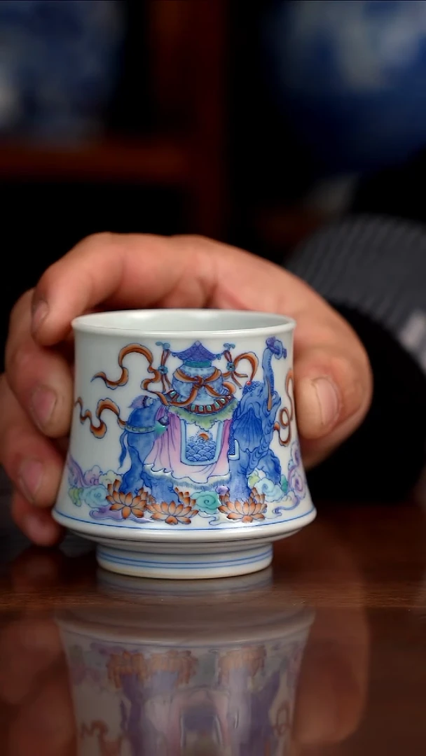 空山明月新派斗彩太平有象