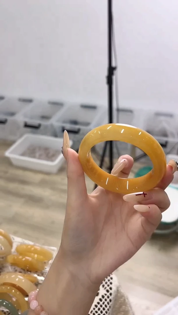 未镶嵌手镯石英质玉224-57HU