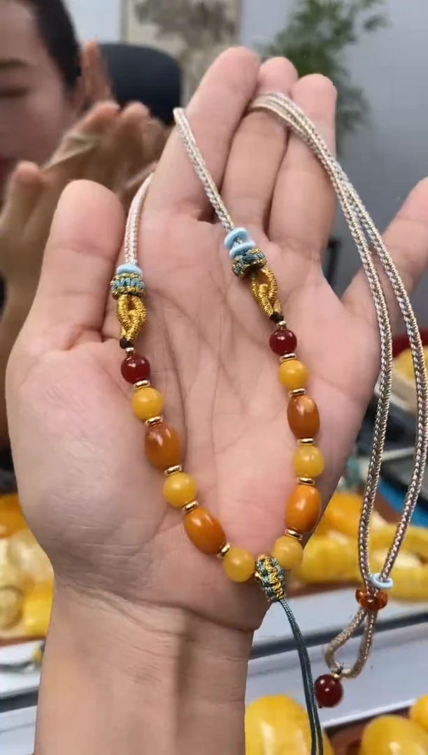 【闪购商品】琥珀裸石未镶嵌天然琥珀蜜蜡高货绳多样性发一