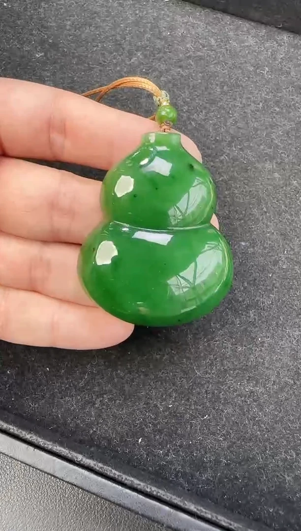 颈饰未镶嵌和田玉葫芦