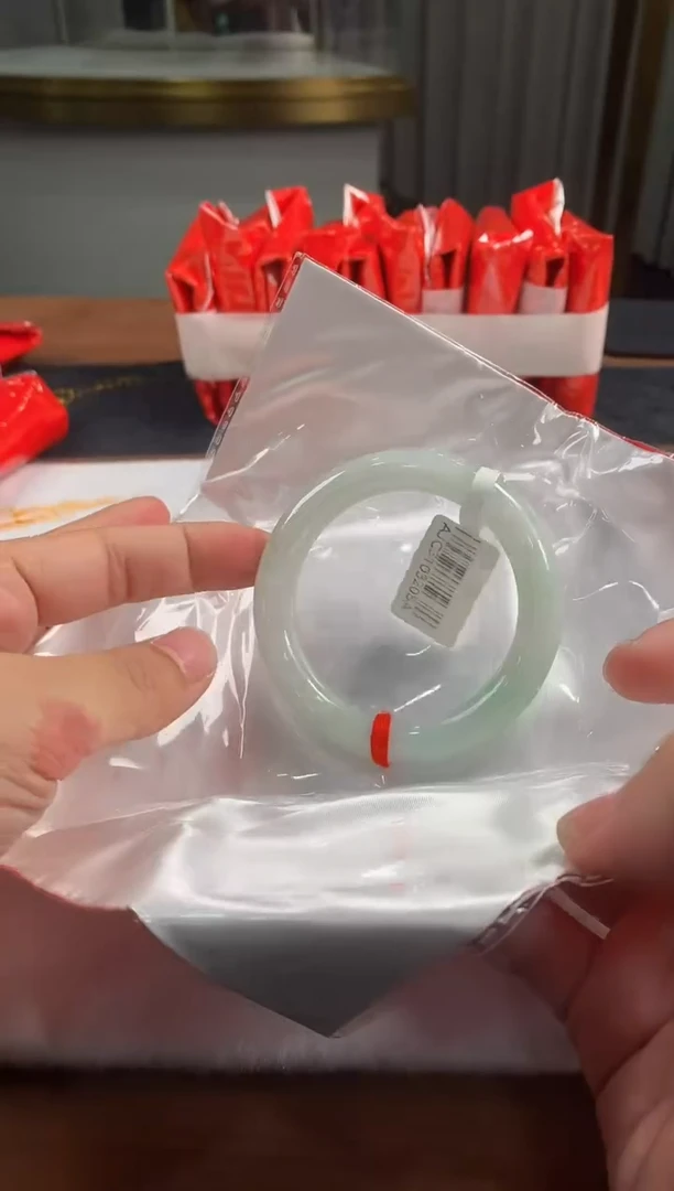 未镶嵌定制翡翠5073毛货不退不换 55-57圈