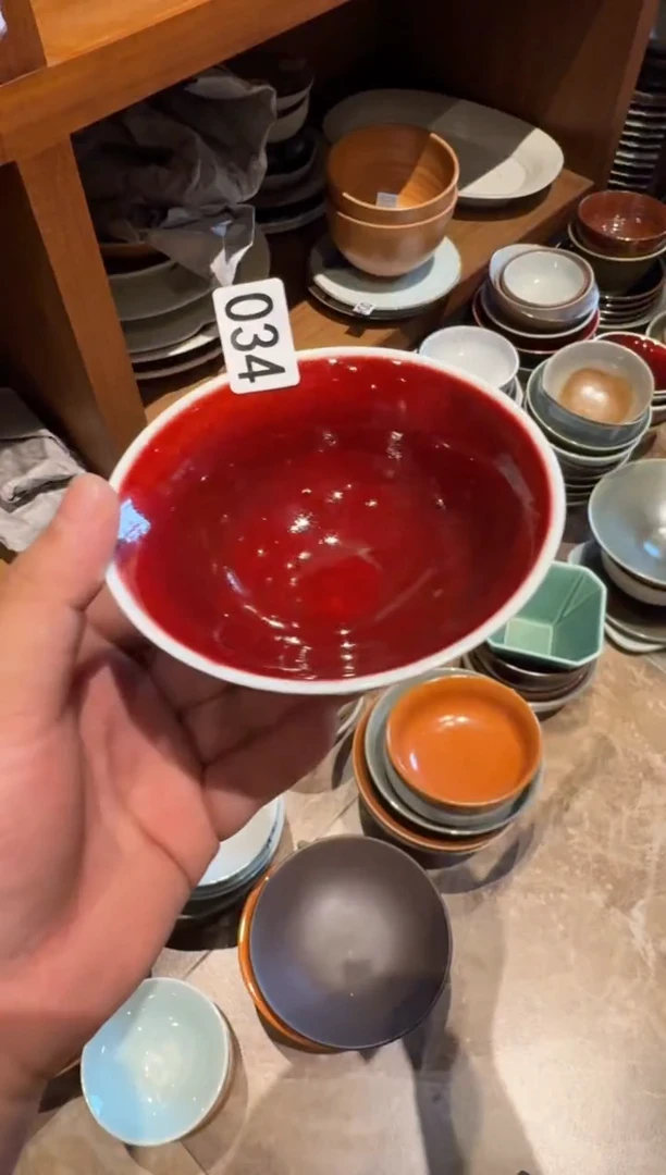 瓷片034 微瑕小红饭碗1个