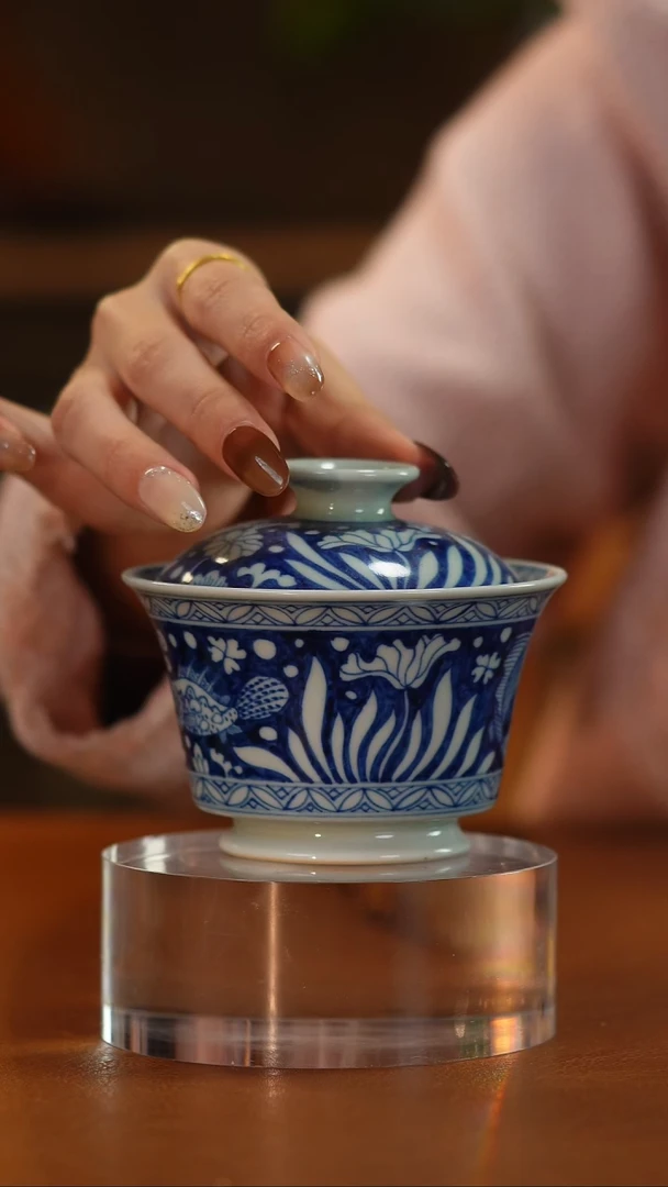 逸古堂鱼藻马蹄盖碗