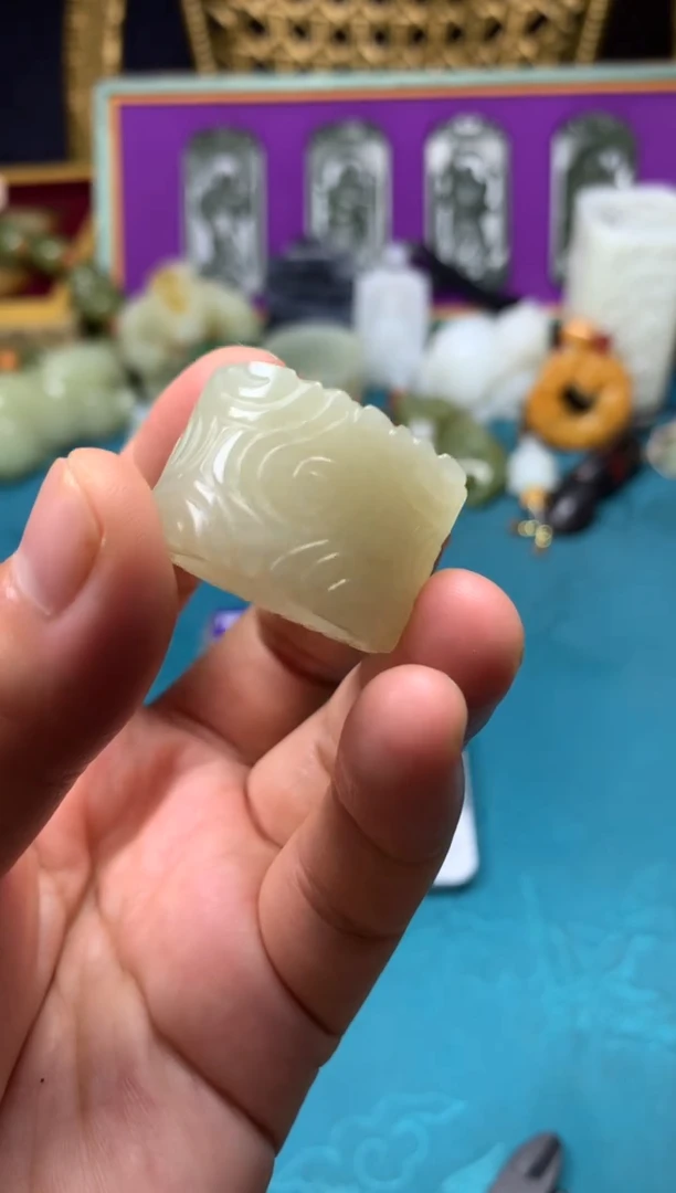 颈饰未镶嵌和田玉20