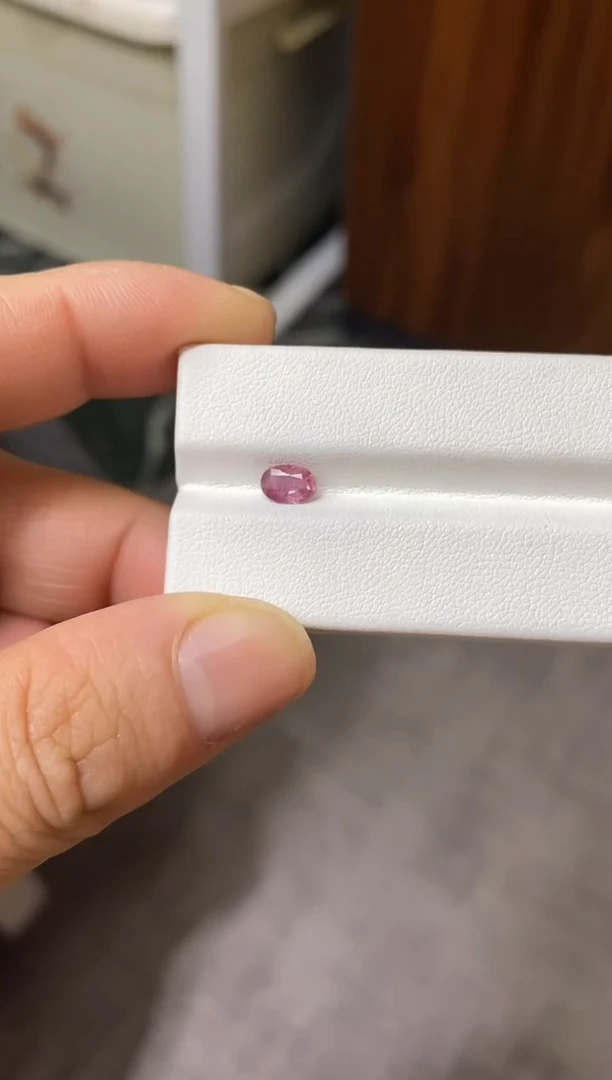 裸石蓝宝石0.57ct蓝宝石