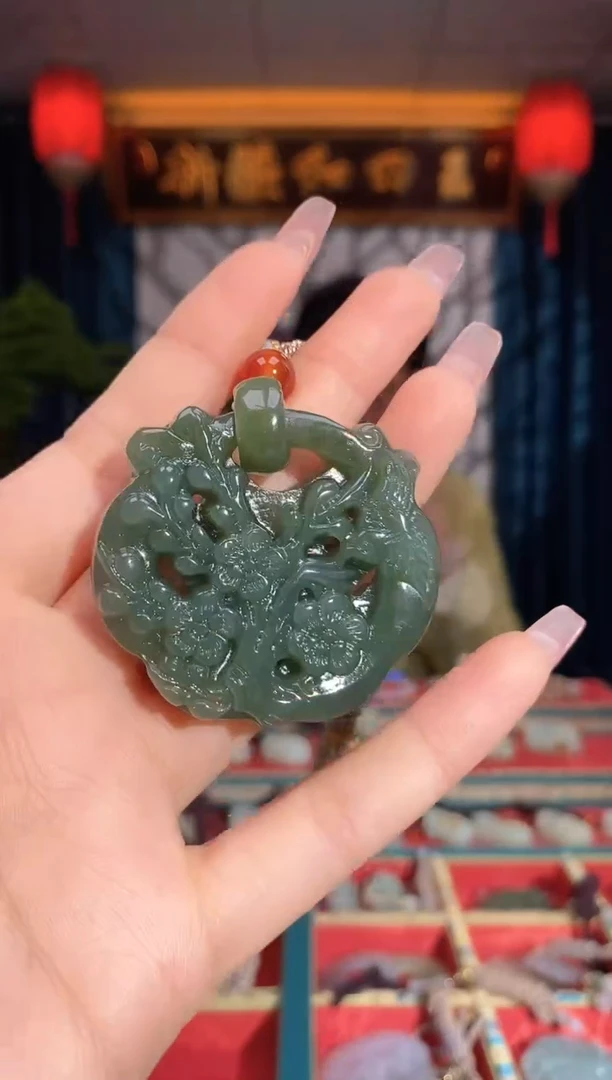 【闪购商品】和田玉颈饰未镶嵌牌子