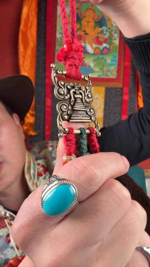 无非金属黄色书扣
