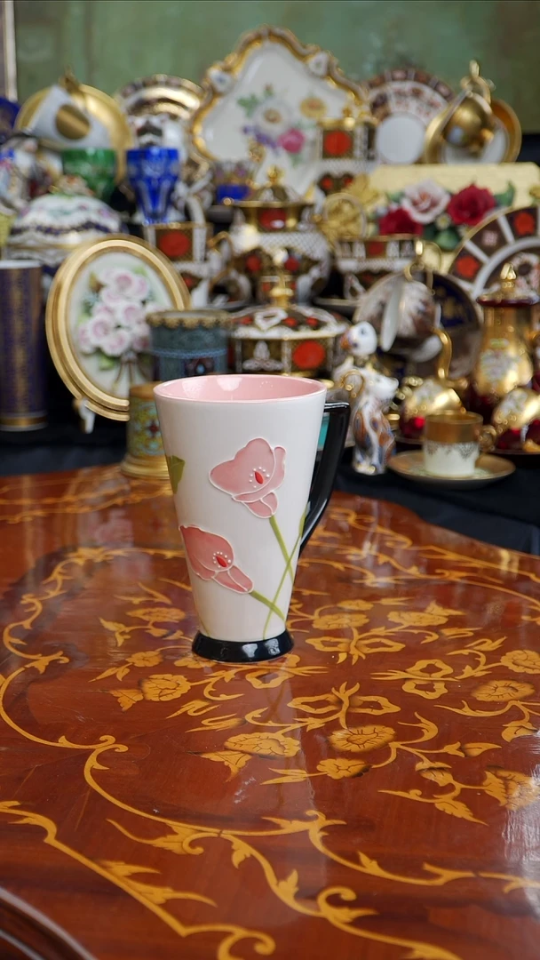 骨瓷婷婷中古器物如图所示169