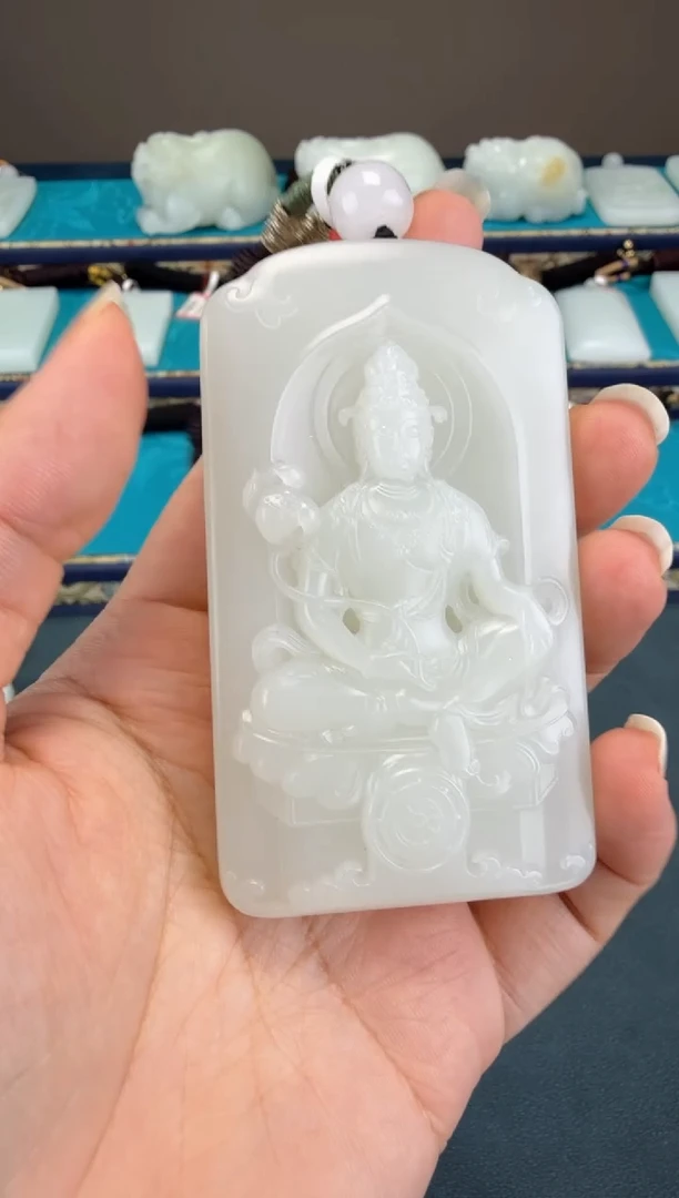 颈饰未镶嵌和田玉1