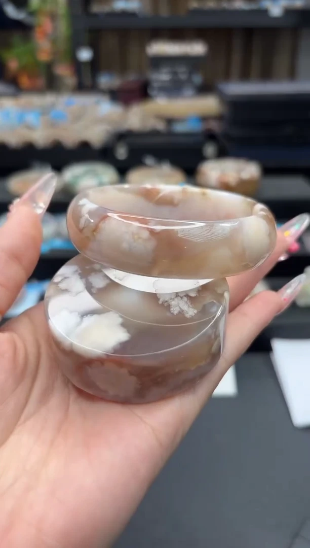 未镶嵌手镯石英质玉100(61圈赠送镯心)