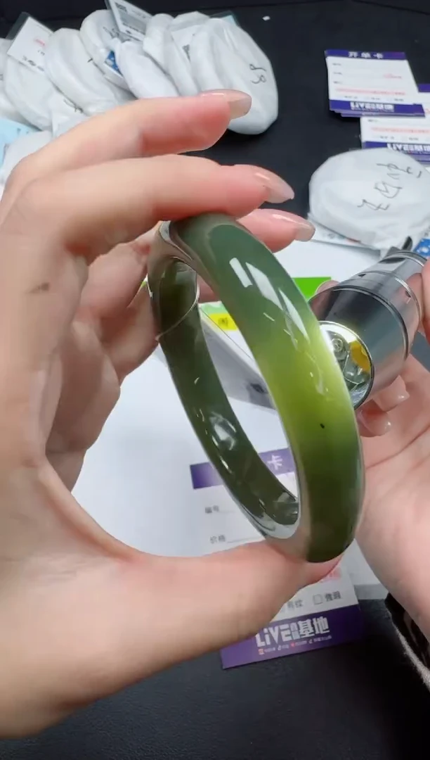 未镶嵌手镯和田玉0199-556