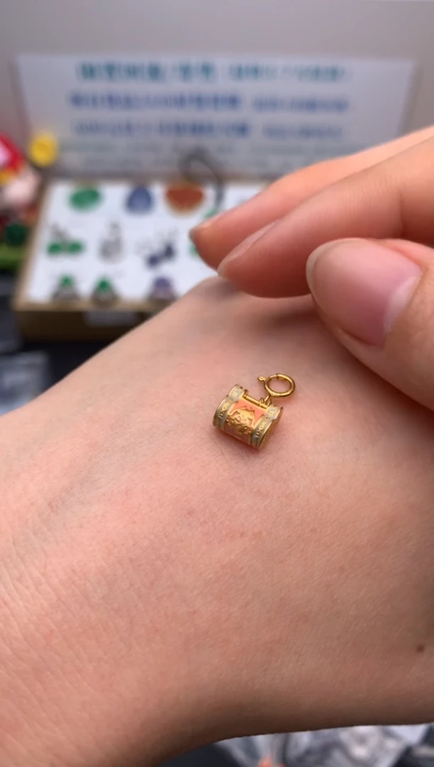 【闪购商品】18K金吊坠(不含链)模式推广期24小时鉴赏期