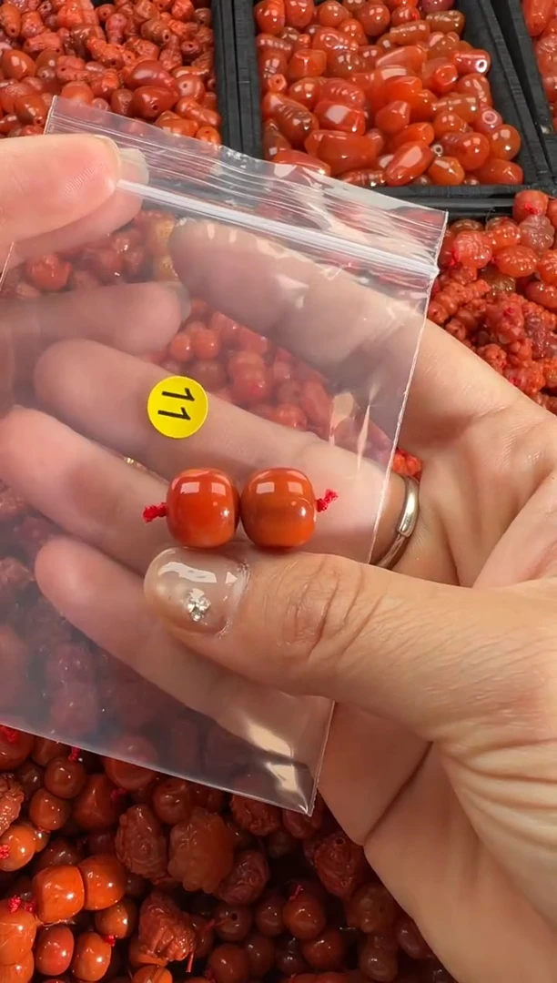 【闪购商品】南红玛瑙颈饰未镶嵌1