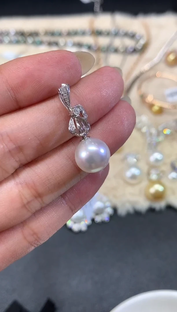 18K金镶嵌吊坠（不含链）海水珍珠R12|4800