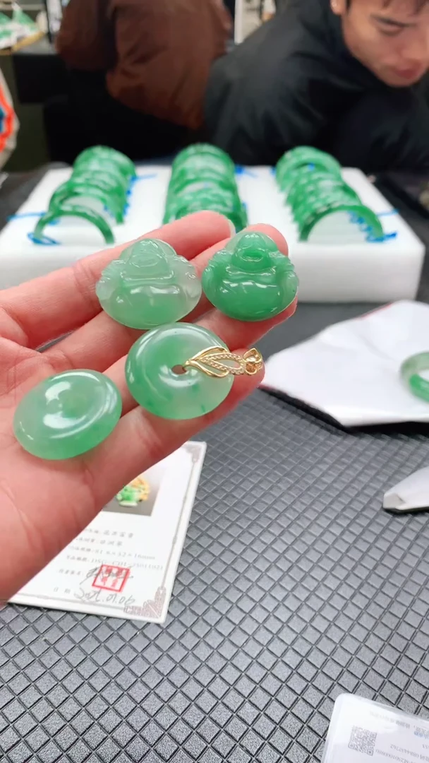 【闪购商品】石英质玉挂件未镶嵌多样化发货