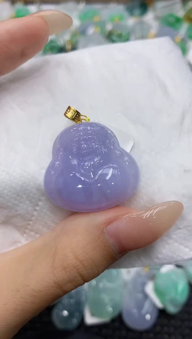 颈饰18K金镶嵌翡翠111111111111