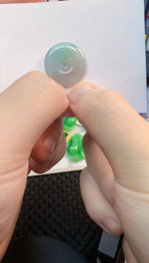 翡翠未镶嵌吊坠(不含链)1