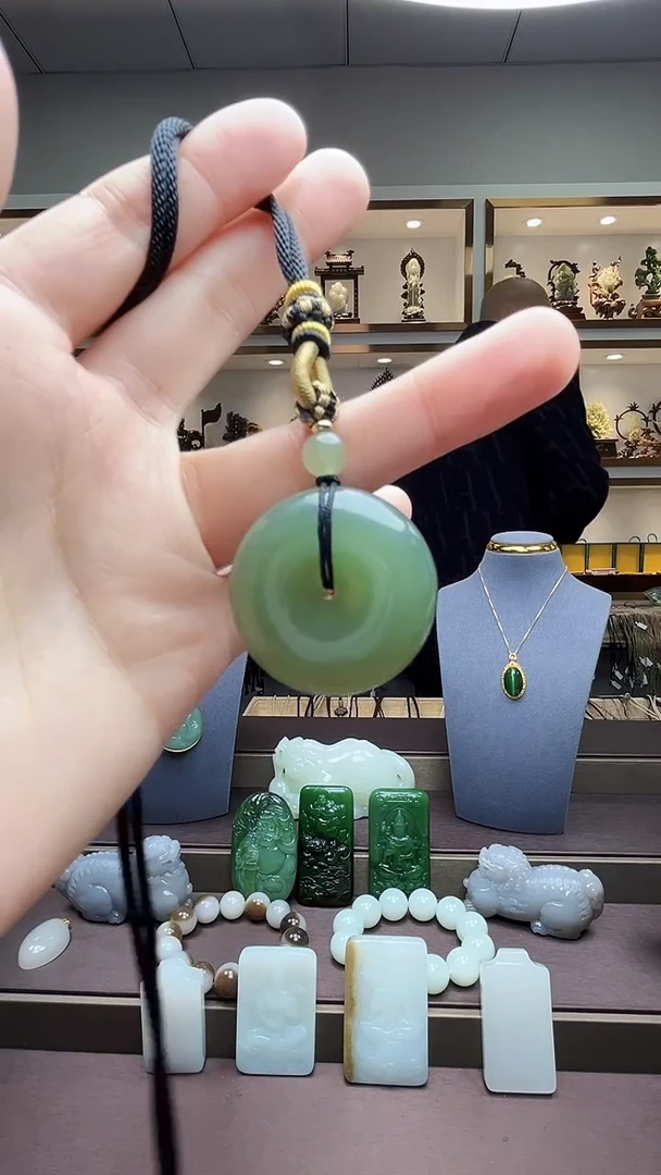 【闪购商品】和田玉挂件未镶嵌苏