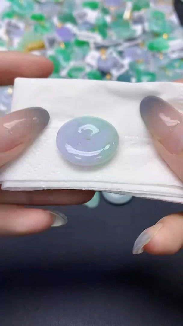 翡翠未镶嵌颈饰天然缅甸a货翡翠