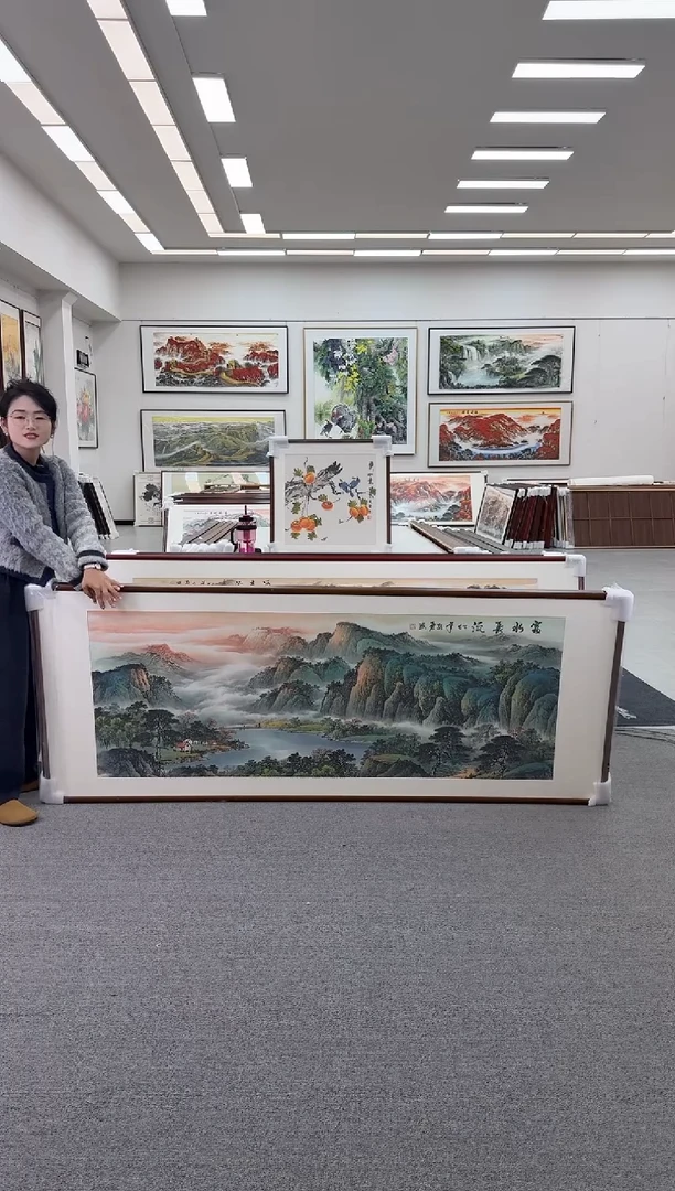 国画手绘236*90富水长流