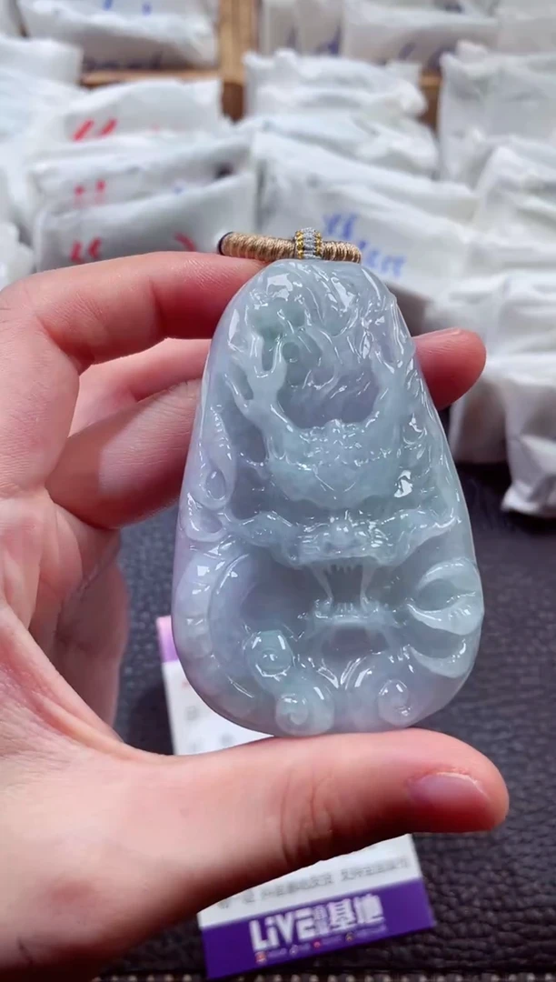 翡翠未镶嵌颈饰00002198