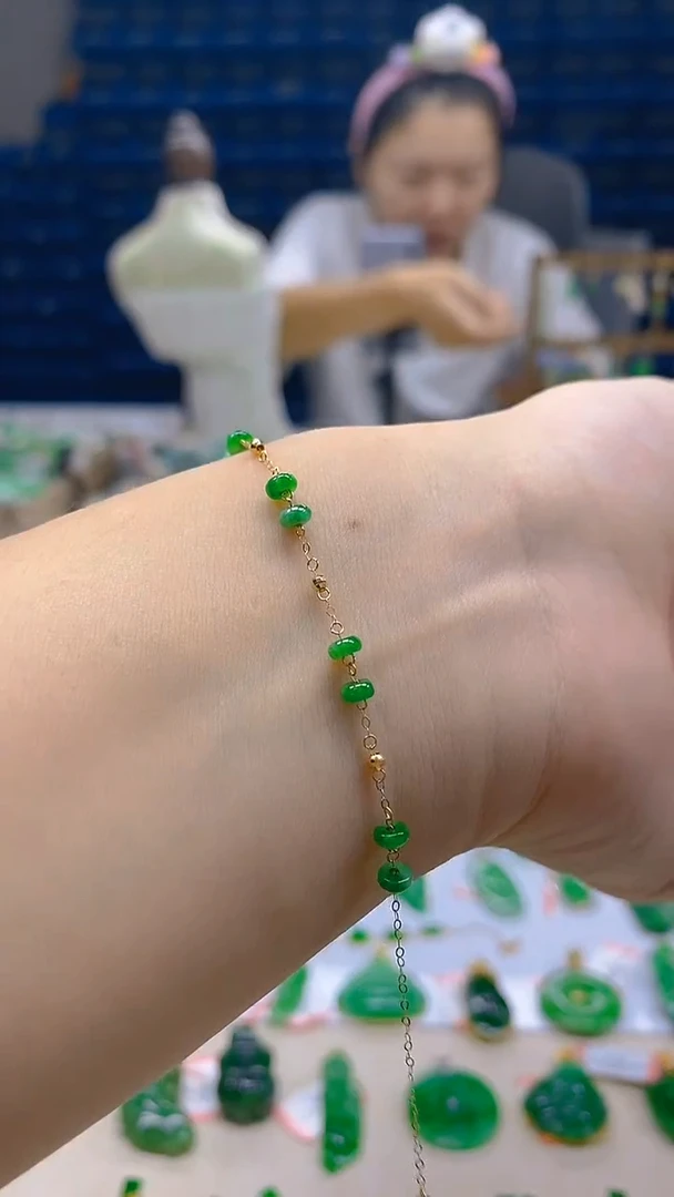 颈饰18K金镶嵌翡翠新号开播 全场乱卖