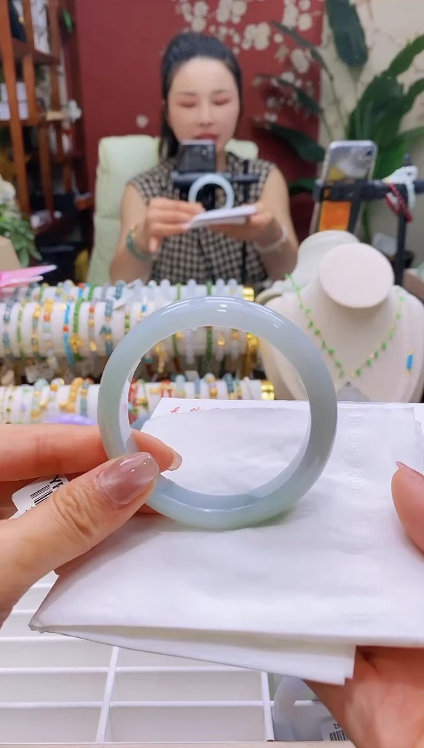 翡翠手镯未镶嵌109号57.4/12.5*8.2