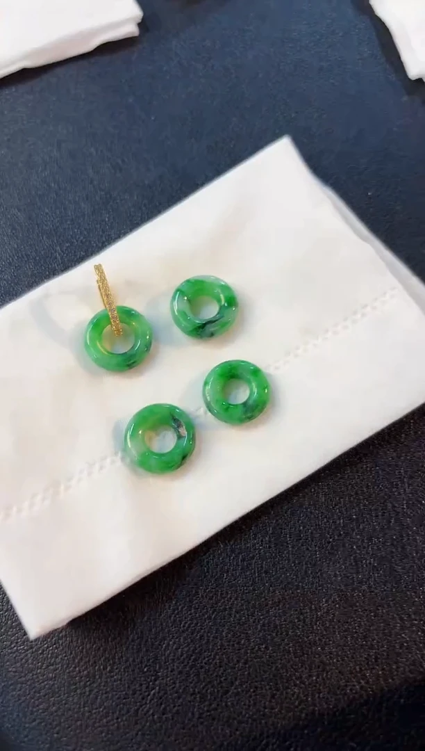 【闪购商品】翡翠耳饰未镶嵌2含小耳包/多样性发货/一对