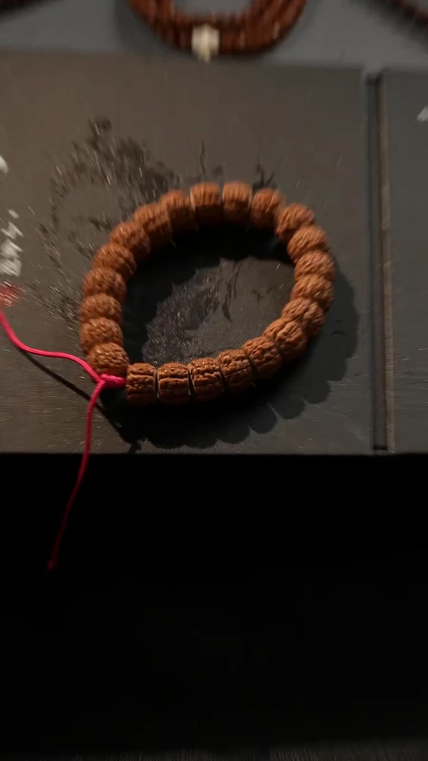 手串金刚菩提碧根果六瓣单圈13mm＋