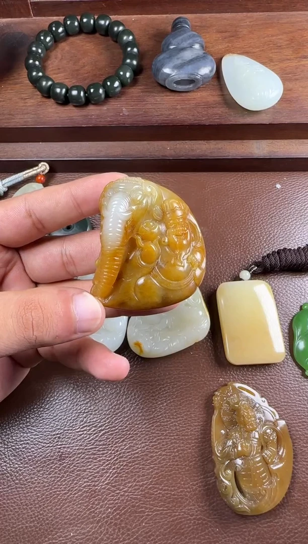 未镶嵌和田玉挂件挂件
