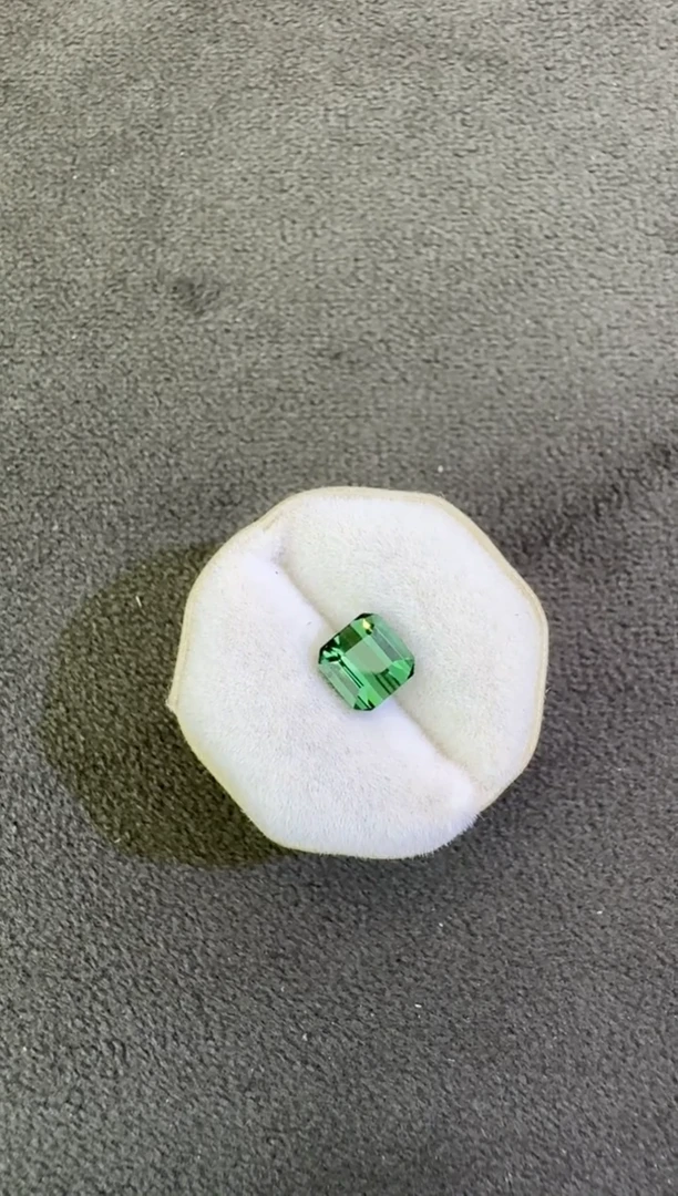 未镶嵌珠宝半成品碧玺1.07ct