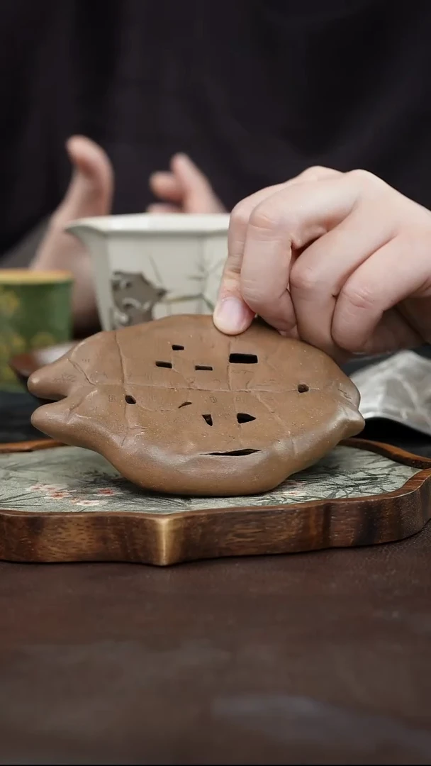 九隐茶器甲骨文壶承