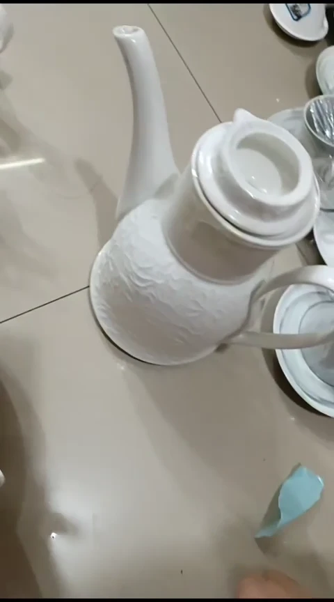 瓷丽微瑕467壶一个