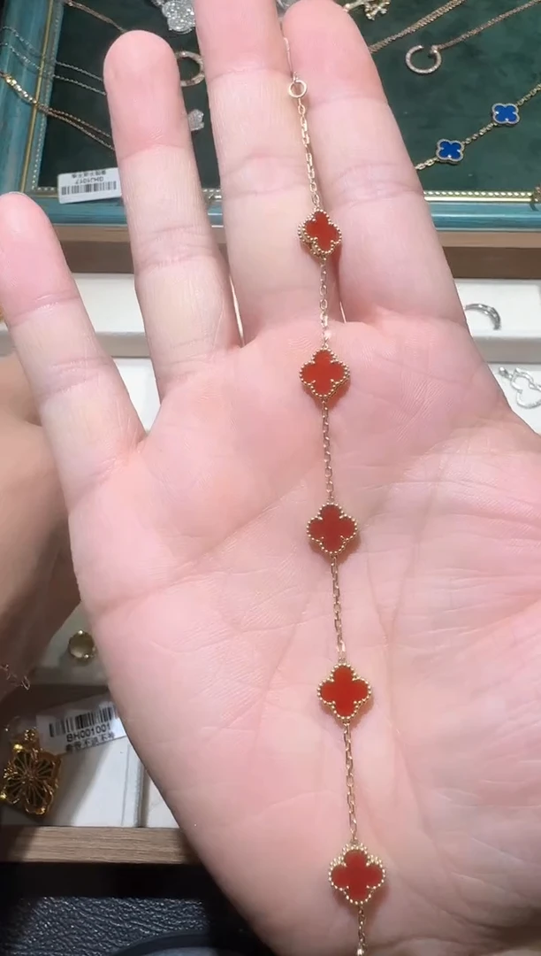 18k金红色卡10mm小号四叶花花五朵花手链GHJ