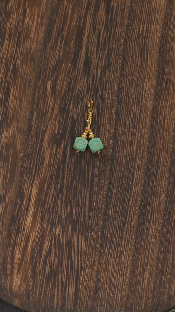 【闪购商品】绿松石挂饰18K金镶嵌1