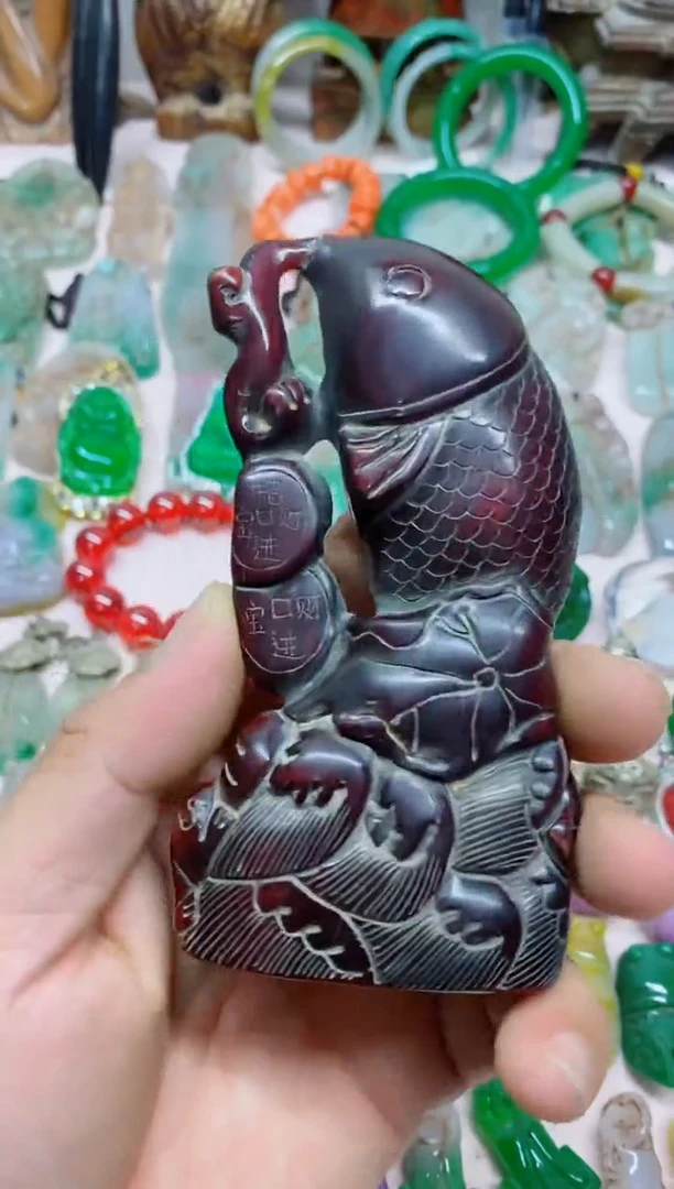 1直播间的实时画面