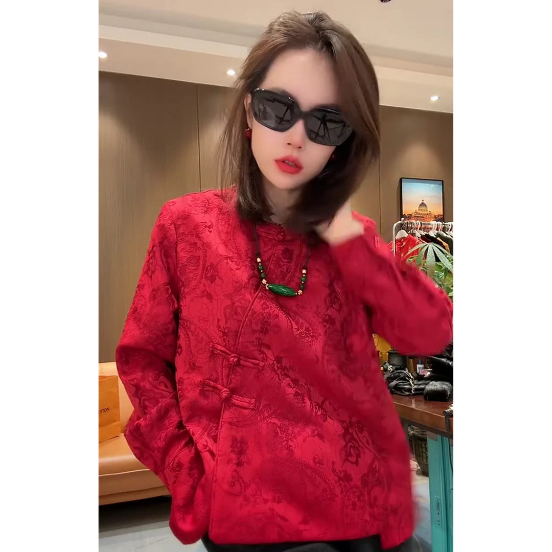 新中式重工提花复古盘口上衣