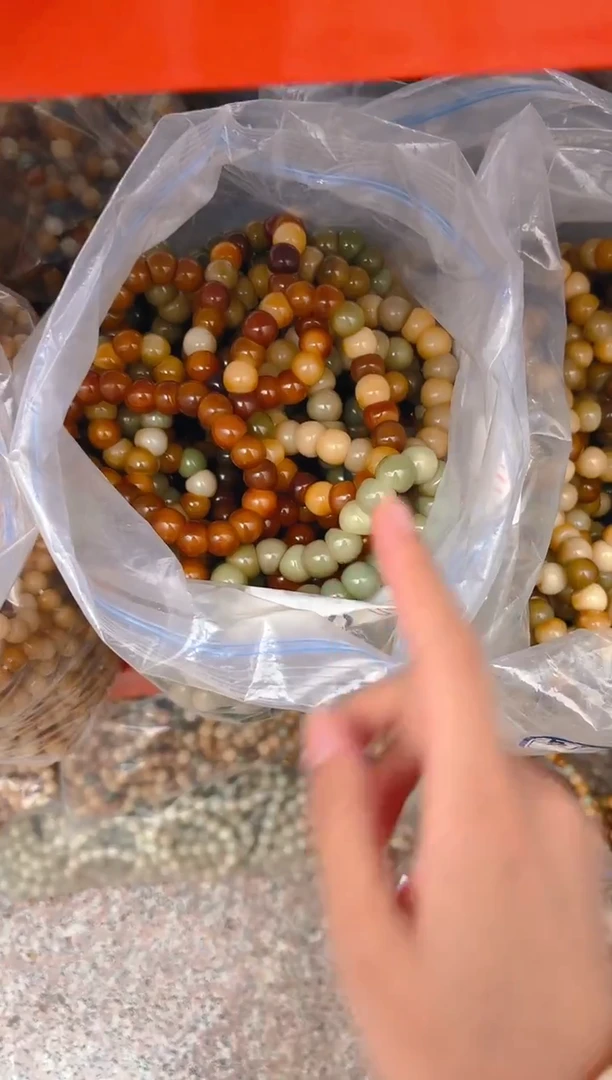 吊坠菩提根/象牙果A085  A085  随机一条