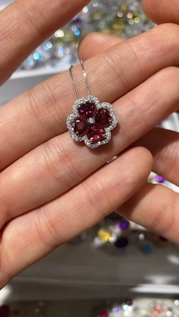 颈饰银S925镶嵌石榴石吊坠