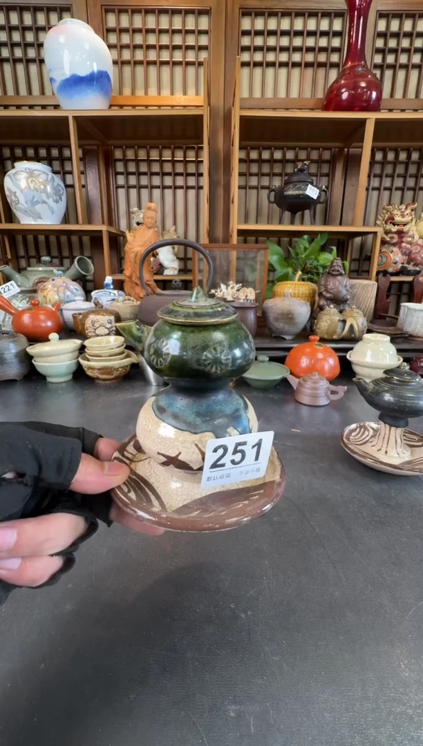 摆件中古物品，谨慎参拍。