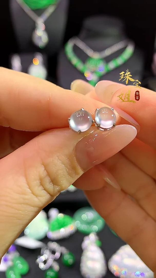 18K金镶嵌翡翠耳饰耳饰