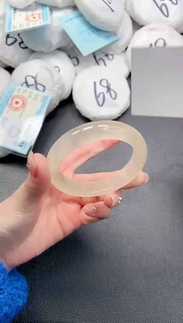 【闪购商品】石英质玉手镯未镶嵌 19L86-51