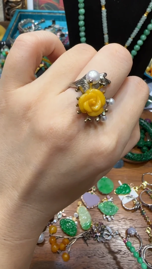 未镶嵌琥珀戒指蜜蜡